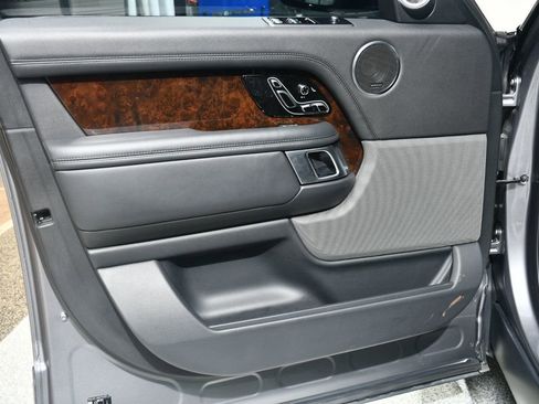 Used 2021 Land Rover Range Rover P525 Westminster Edition image 22