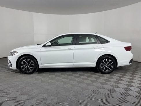 Used 2025 Volkswagen Jetta S image 6