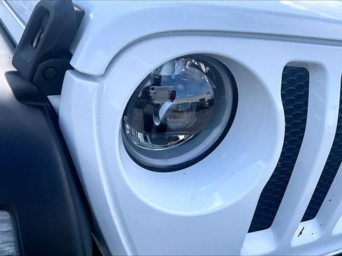 Used 2021 Jeep Wrangler Unlimited Sport AWD/4WD image 27