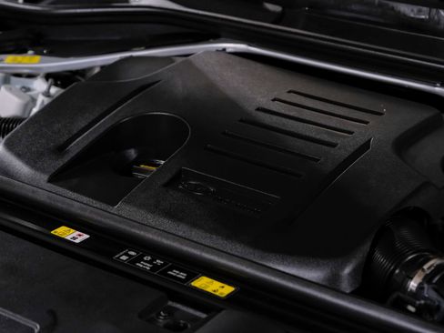 Used 2024 Land Rover Range Rover Sport SE image 54