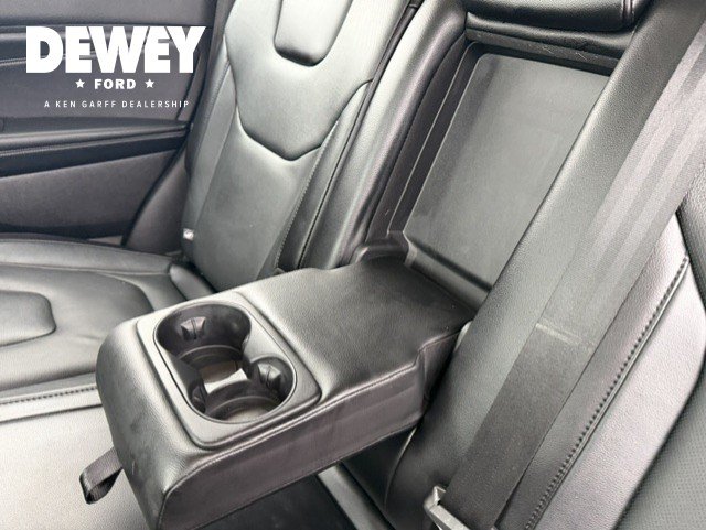 Used 2017 Ford Edge Titanium w/ Equipment Group 301A AWD/4WD image 29