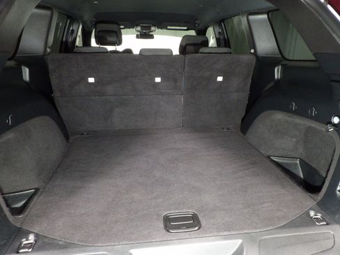 Used 2020 Jeep Grand Cherokee Laredo AWD/4WD image 8