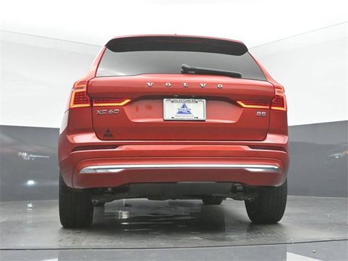 Used 2023 Volvo XC60 B5 Ultimate image 43