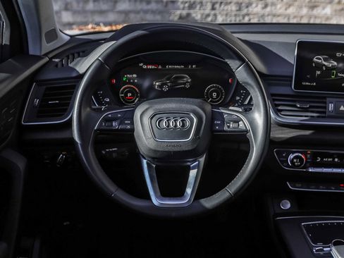 Used 2020 Audi Q5 e Prestige w/ Prestige Package image 26