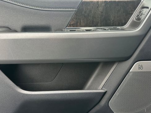 Certified 2023 Ford F250 Lariat w/ Lariat Ultimate Package image 12