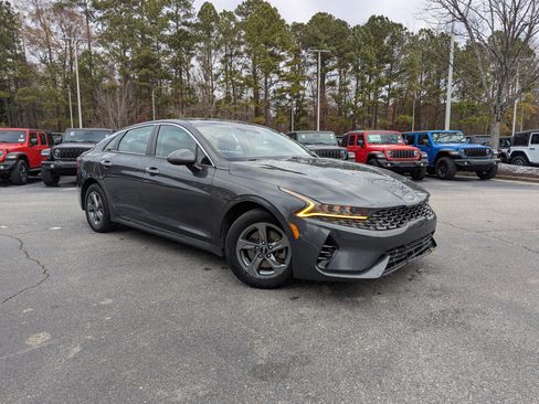 Used 2021 Kia K5 LXS image 4