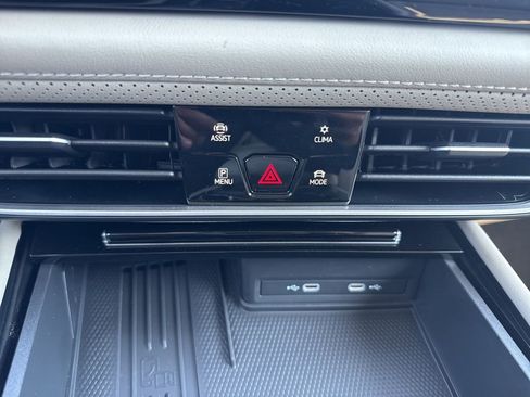 New 2026 Volkswagen Atlas SE image 27