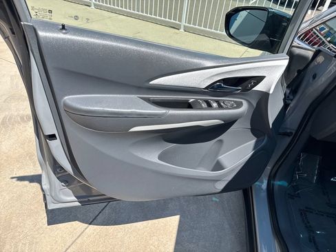Used 2019 Chevrolet Bolt LT FWD image 10