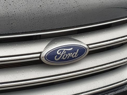 Used 2017 Ford Edge Titanium w/ Equipment Group 301A image 16