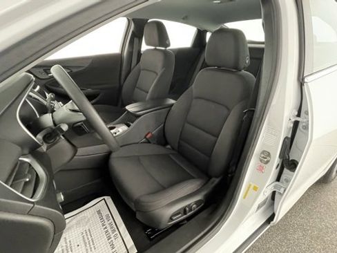Used 2024 Chevrolet Malibu LT image 33
