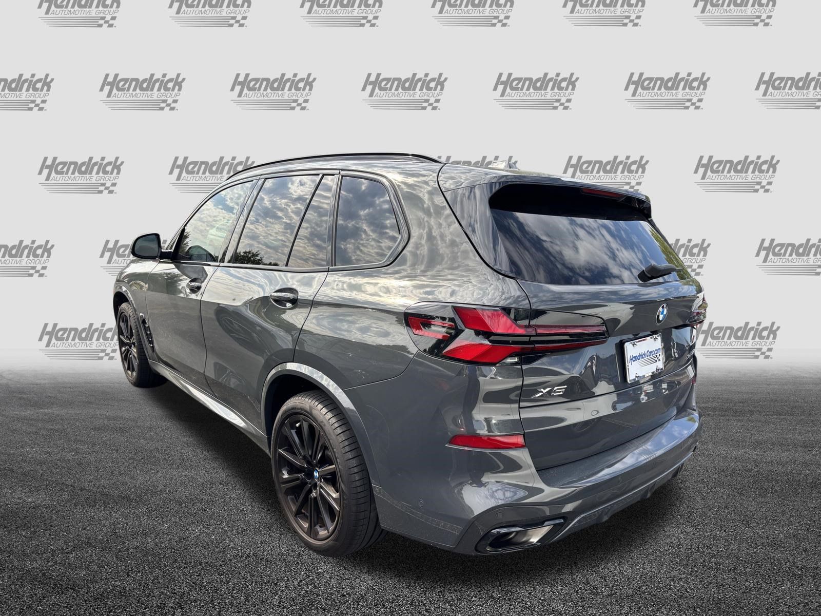Certified 2024 BMW X5 xDrive40i w/ Executive Package AWD/4WD image 8
