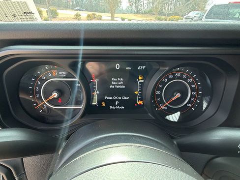 New 2026 Jeep Gladiator Sport image 25