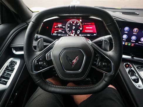 Used 2023 Chevrolet Corvette Stingray Premium Conv image 18