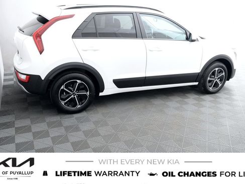 New 2026 Kia Niro LX FWD image 4