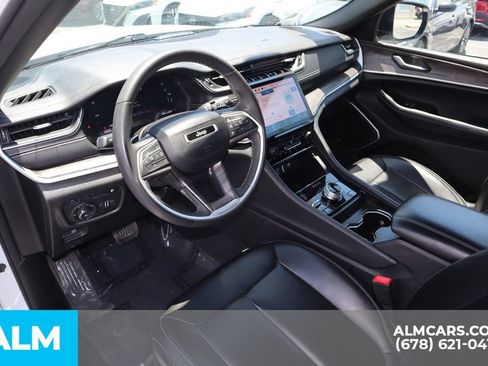 Used 2024 Jeep Grand Cherokee Limited 4xe AWD/4WD image 9