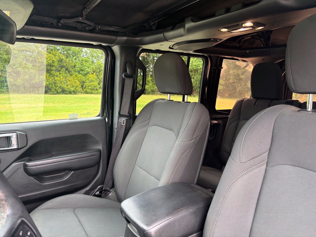 Used 2019 Jeep Wrangler Unlimited Sport S AWD/4WD image 13