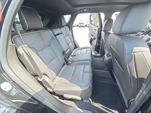 Used 2019 Chevrolet Blazer Premier w/ Sun and Wheels Package AWD/4WD image 32