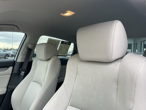 Used 2018 Honda Accord LX image 19