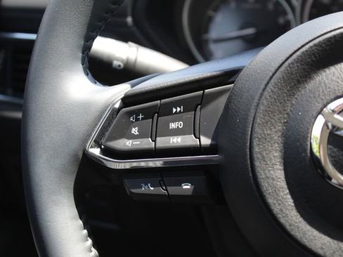 Certified 2025 MAZDA CX-5 AWD 2.5 S w/ Preferred Package image 17