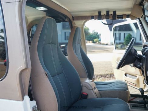 Used 2002 Jeep Wrangler Sahara image 33