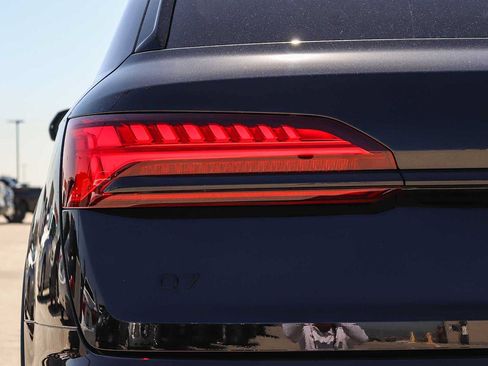 New 2026 Audi Q7 2.0T Premium Plus AWD/4WD image 12