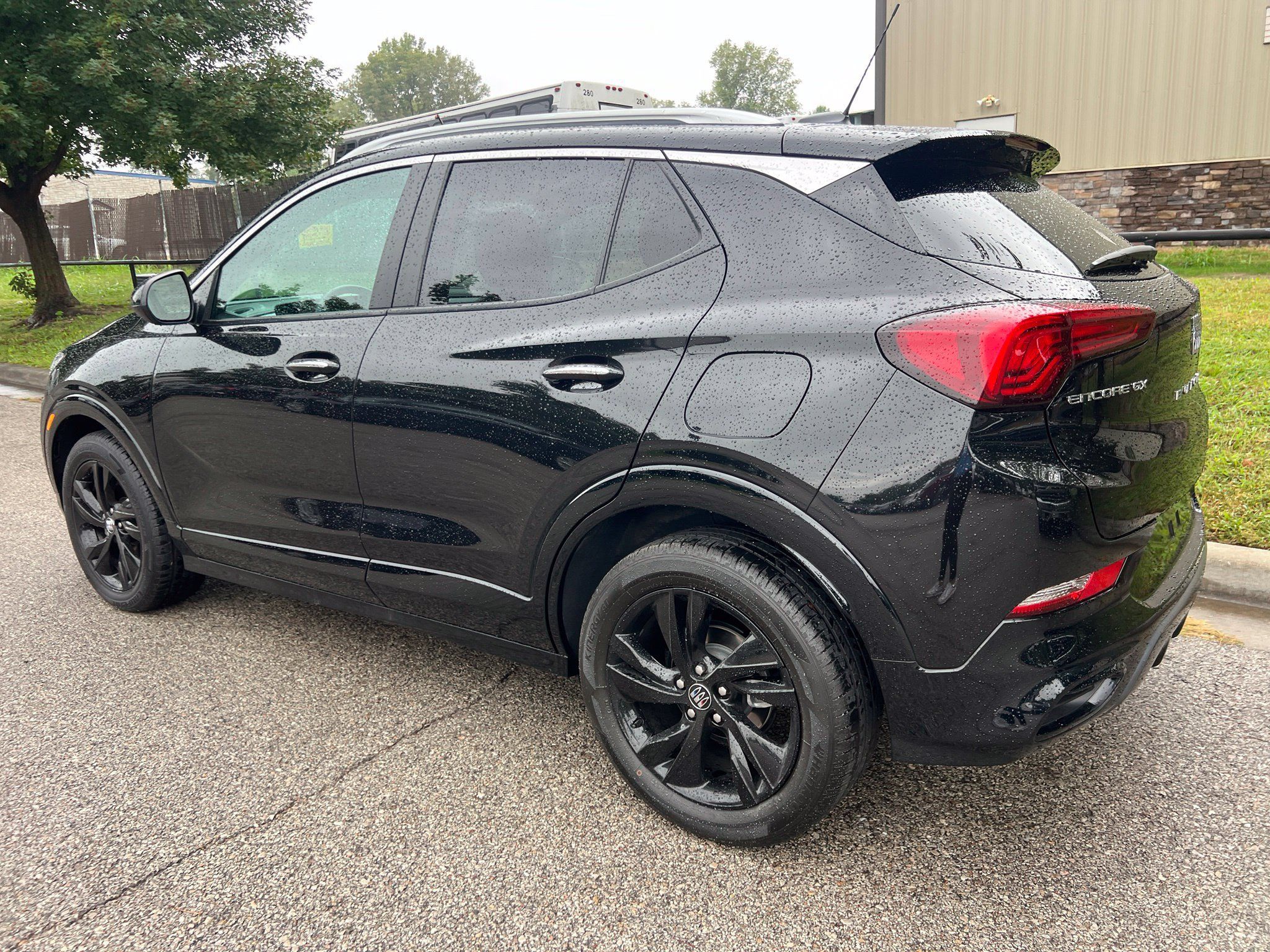 Used 2024 Buick Encore GX Sport Touring FWD image 7