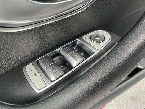 Used 2021 Mercedes-Benz E 350 Sedan image 14