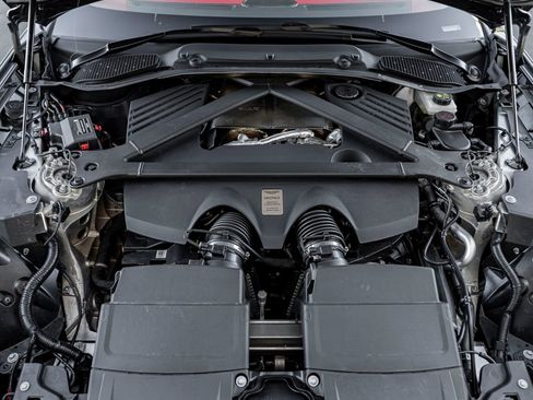 Used 2026 Aston Martin V8 Vantage Coupe image 26