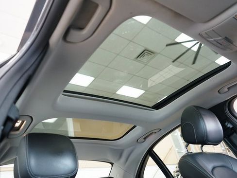 Used 2016 Mercedes-Benz C 300 4MATIC Sedan image 10