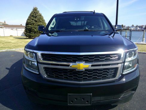 Used 2019 Chevrolet Tahoe LT image 3