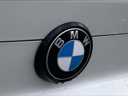 Used 2023 BMW X6 xDrive40i w/ M Sport Package image 30