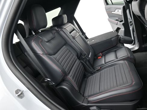 New 2026 Ford Explorer ST-Line w/ ST-Line Street Pack image 26