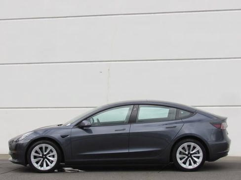 Used 2023 Tesla Model 3 Long Range AWD/4WD image 4