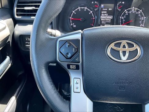 Used 2021 Toyota 4Runner SR5 Premium w/ Moonroof Package AWD/4WD image 24