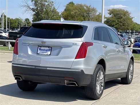 Used 2018 Cadillac XT5 Luxury w/ Driver Awareness Package image 4