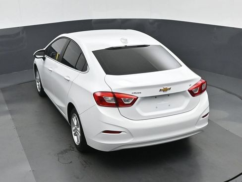 Used 2018 Chevrolet Cruze LT FWD image 53