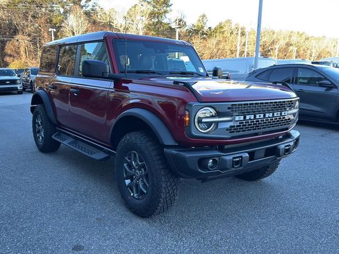 New 2025 Ford Bronco Badlands image 8