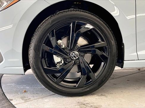 New 2026 Volkswagen Jetta SE image 12