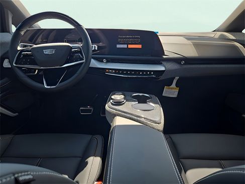 New 2025 Cadillac Optiq Sport 1 image 25