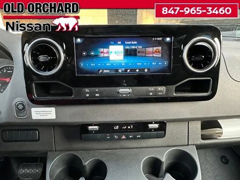 Used 2023 Mercedes-Benz Sprinter 2500 image 18