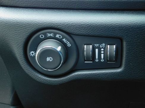 New 2026 Chrysler Pacifica Limited FWD image 22