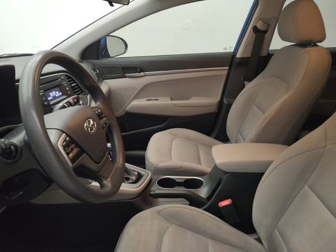 Used 2017 Hyundai Elantra SE image 17