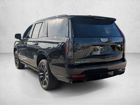 Used 2024 Cadillac Escalade Sport Platinum w/ LPO, Floor Liner Package AWD/4WD image 7