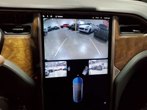 Used 2018 Tesla Model X 100D AWD/4WD image 29