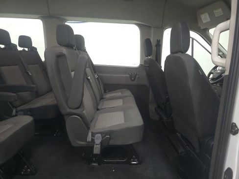 Used 2023 Ford Transit 350 XLT image 7