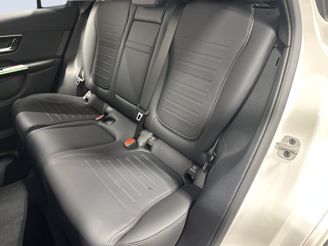 Used 2026 Mercedes-Benz GLC 300 4MATIC image 30