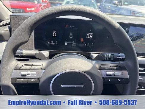 Used 2025 Hyundai Sonata SE FWD image 26