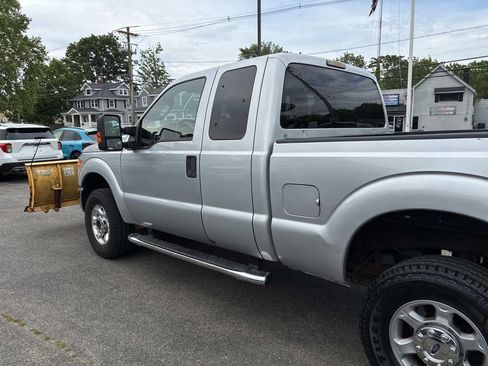 Used 2014 Ford F250 XLT w/ Snow Plow Prep Package AWD/4WD image 5