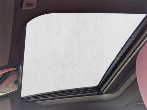 New 2026 BMW 330i Sedan w/ Premium Package image 5