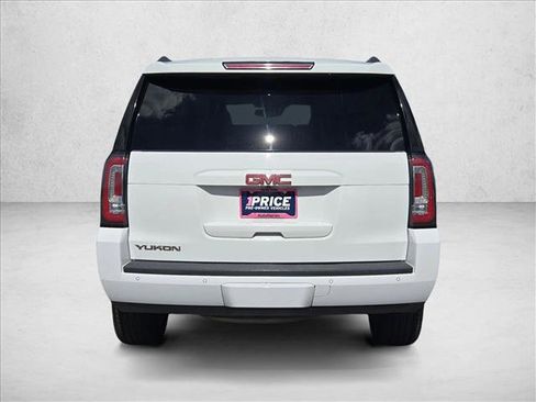 Used 2017 GMC Yukon SLT image 7